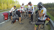 Trwa rowerowa pielgrzymka grupy NINIWA Team do miejscowości Wierszyna na Syberii w ramach „Wyprawy 2013. Polska – Syberia” pod patronatem „Naszego Dziennika”. 24 uczestników, którzy w intencji Ojczyzny mają do przejechania 8 tys. km, w 9. dniu wyprawy dotarło do Smoleńska. Przejechali do tej pory 1402 km.
