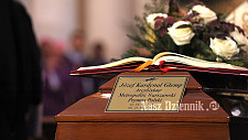 26 stycznia 2013 r. – rozpoczęcie uroczystości żałobnych ks. kard. Józefa Glempa, Prymasa seniora, który zmarł 23 stycznia 2013 r.