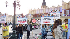 W Krakowie odbyła się pikieta przeciwko tzw. konwencji przemocowej, która uderza w małżeństwo i rodzinę, wprowadzając w nasze życie ideologię gender. Protest zorganizowali członkowie akcji Stop Seksualizacji Naszych Dzieci.
