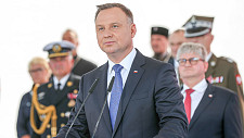 Przemówienie prezydenta Andrzeja Dudy na placu Piłsudskiego