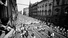 Biały Marsz po zamachu na Jana Pawła II (Kraków, ul. Karmelicka, 17.05.1981)  
