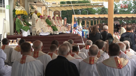 Eucharystia w drugim dniu 35. Pielgrzymki Rodziny Radia Maryja