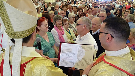 Prostyń: Rodziny proszą św. Annę o dar potomstwa