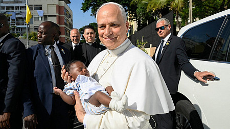 Bogaty program ósmego dnia podróży Leona XIV