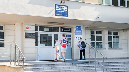 Systemowe niszczenie szpitali