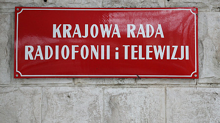 KRRiT: Nie ma pełnej koordynacji służb rządowych z mediami