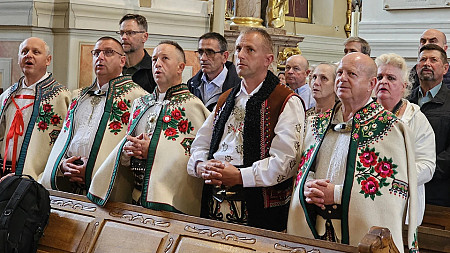 Mężczyźni u św. Józefa