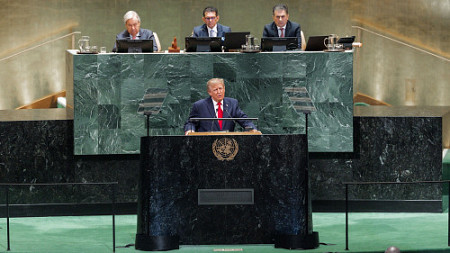 Donald Trump o wojnach i regulacjach AI
